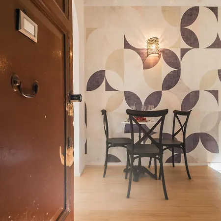 The Rent - Charming Two-bedroom Near The Vatican Rome