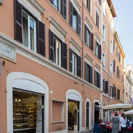 The Rent - Charming Two-bedroom Near The Vatican * Rome