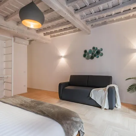 The Rent - Charming Two-bedroom Near The Vatican Appartement Rome